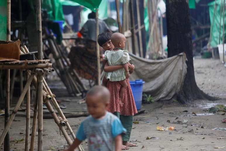 Daca prohíbe que los rohinyás acudan a las escuelas bangladesíes, impide que aprendan la lengua local y bloquea a las ONG. (ARCHIVO)