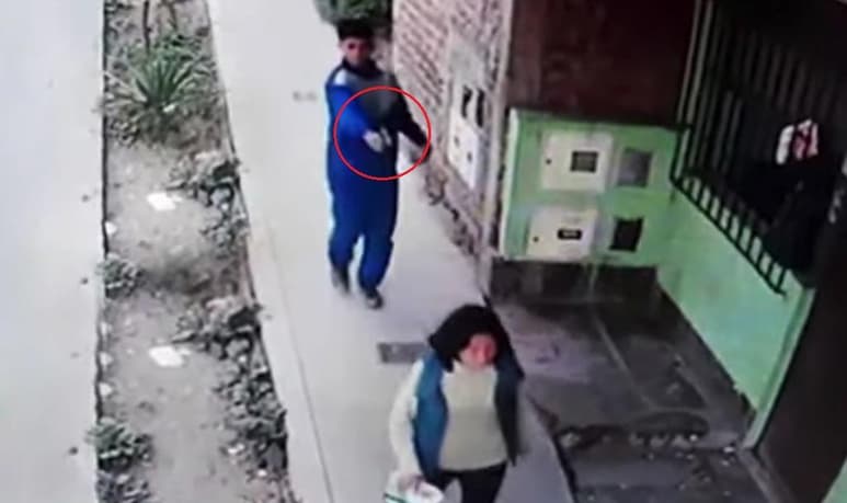 El sujeto disparó por lo menos 3 veces a la mujer antes de darse a la fuga (INTERNET)
