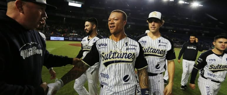 Michael Choice defiende la franela de los históricos Sultanes de Monterrey, que por primera vez participan en la competitiva Liga Mexicana del Pacífico y son aspirantes a calificarse hacia los playoffs. (Cortesía Sultanes)