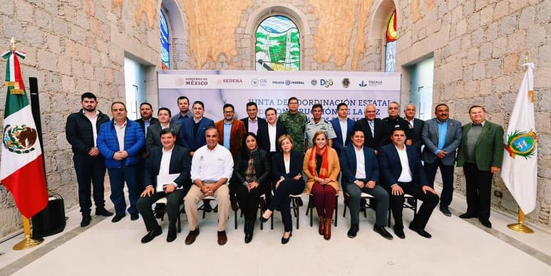 El gobernador José Rosas Aispuro Torres, presidió la Junta de Coordinación Estatal de Construcción de la Paz del Plan Nacional de Paz y Seguridad 2020-2024. (CORTESÍA)