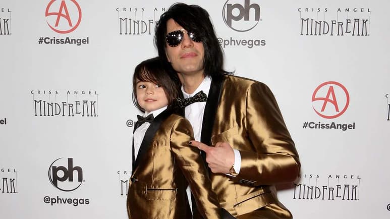 Con 5 años de edad, el hijo del ilusionista Criss Angel, quien mantuviera una relación romántica con Belinda, sufre nuevamente de cáncer. (ESPECIAL)
