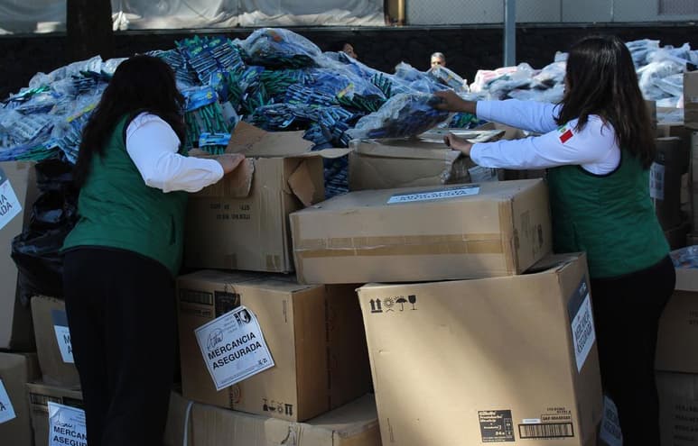 El Gobierno mexicano y empresarios anunciaron este jueves una alianza para combatir el consumo de productos apócrifos o de imitación que realiza el 85 % de la población mexicana, según reveló una encuesta del Instituto Mexicano de la Propiedad Industrial (IMPI). (EFE)