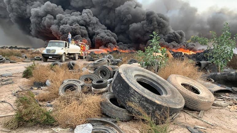 El jueves a las 17:00 horas se procedió a la colocación de sellos de clausura definitiva a la recicladora, donde se originó un grave incendio que duró seis días. (ARCHIVO)