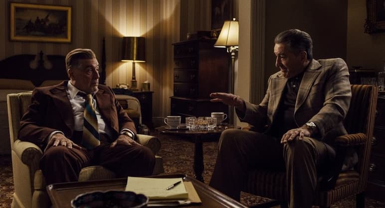 Sólo cumple requisito. The Irishman tuvo un estreno limitado en los cines, ahora se puede ver por Netflix.