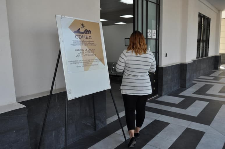 En lo que va del año, la Segunda Visitaduría de la Comisión de los Derechos Humanos del Estado de Coahuila (CDHEC) ha recibido un 37 por ciento más de quejas, en relación a las recibidas en todo el 2018. (ARCHIVO)