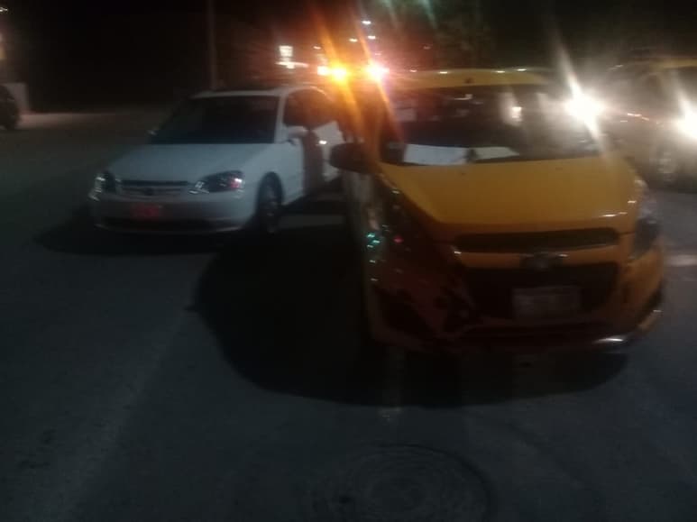 Un conductor en estado de ebriedad protagonizó un choque durante la madrugada del domingo. (EL SIGLO DE TORREÓN)