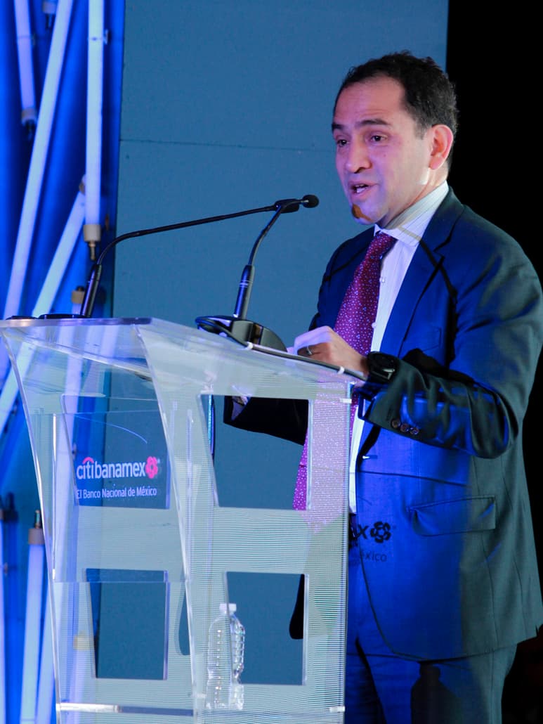 El secretario de Hacienda, Arturo Herrera, es el funcionario con el menor presupuesto con relación a sus antecesores. (ARCHIVO)