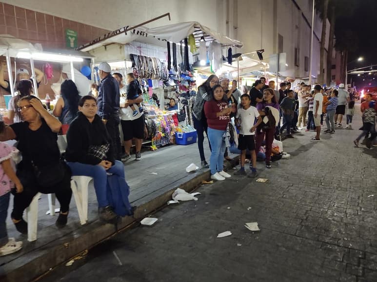 Pese al llamado que ha realizado la misma Diócesis de Torreón de cuidar la imagen de la ciudad durante las peregrinaciones, la basura es evidente.