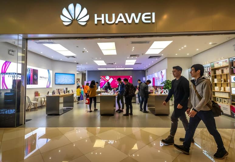 China ha ordenado retirar en el plazo de tres años cualquier dispositivo informático y software extranjero de oficinas gubernamentales e instituciones públicas. (ARCHIVO)