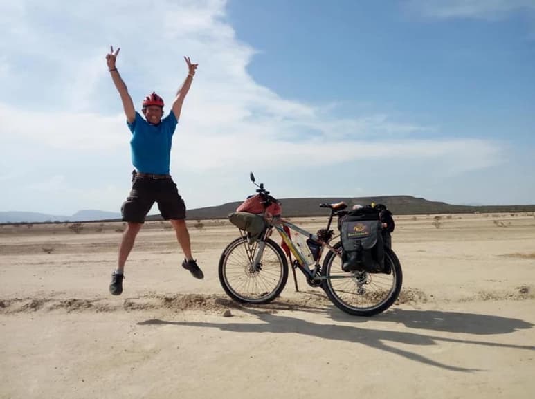 Al finalizar el recorrido brindará a la Secretaría de Turismo y Pueblos Mágicos una especie de guía turística con las 5 cosas para hacer en cada lugar de Coahuila cuando se viaja en una bicicleta. (ESPECIAL)