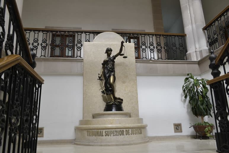 Los problemas económicos han propiciado más demandas atendidas por los abogados. (EL SIGLO DE TORREÓN)