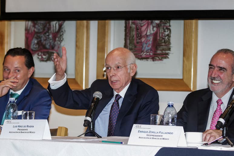 Luis Niño de Rivera, presidente de la ABM, explicó sobre el manejo de las comisiones. (ARCHIVO)
