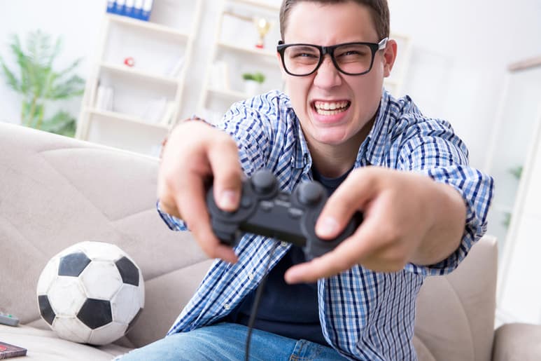 La industria de los eSports gana terreno en México. No solo es habilidad lo que requieres para convertirte en un jugador profesional, sino que necesitas de herramientas externas para lograrlo. (ARCHIVO)
