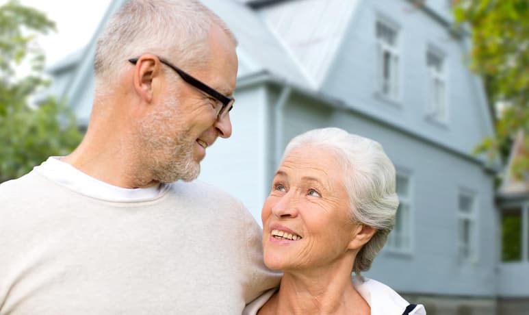 Las adaptaciones en los hogares pueden contribuir a una mejor calidad de vida de los adultos mayores. (ARCHIVO)