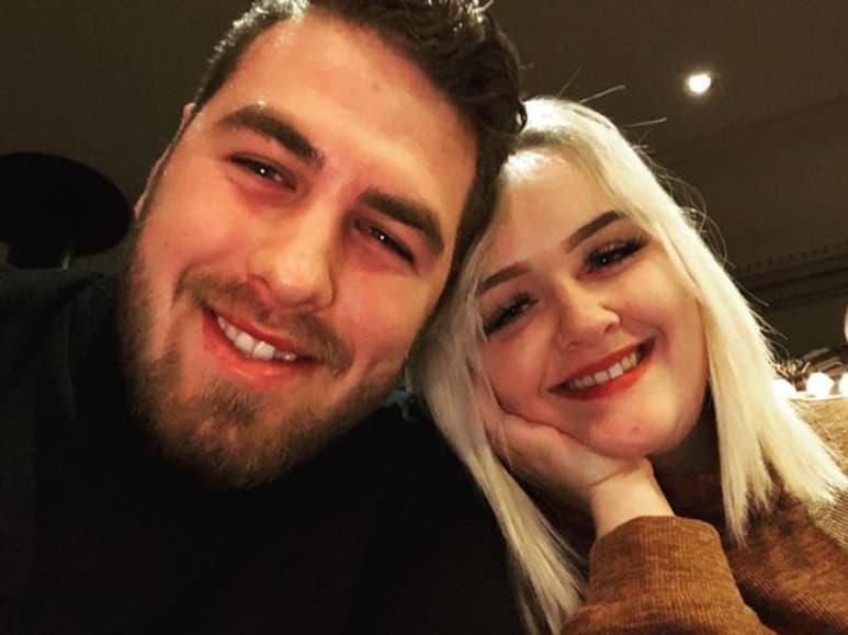 Jura nunca volver a pedirle ayuda su novio para algo relacionado con su cabello. (INTERNET)