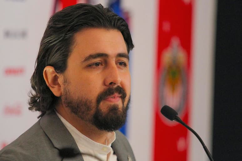 El dueño de las Chivas, Amaury Vergara, confía en tener un nuevo 'Campeonísimo'. (ARCHIVO)