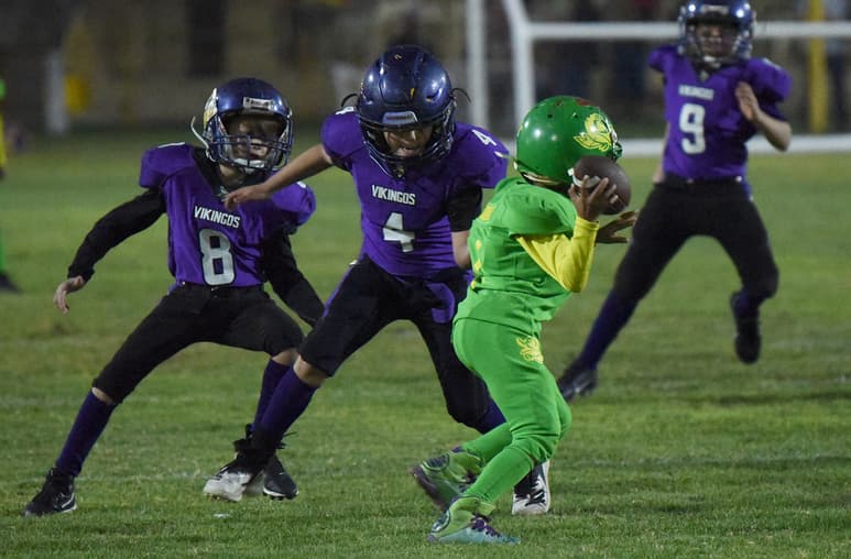 La defensiva de Vikingos en Hormiguitas, contuvo a los Ducks de Lerdo en la semifinal, por lo que hoy buscarán lo mismo. (JESÚS GALINDO)