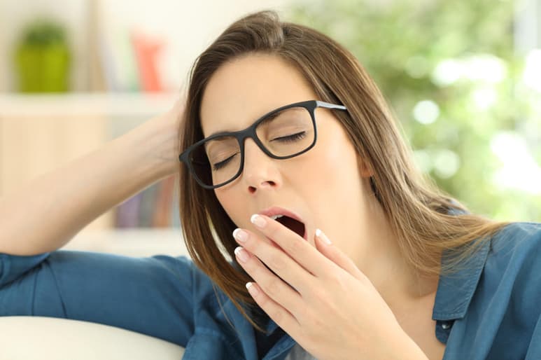 No dormir entre siete y nueve horas diarias impacta negativamente la capacidad de empatizar de los adultos y también los hace proclives a rechazar a otras personas por prejuicios. (ARCHIVO)