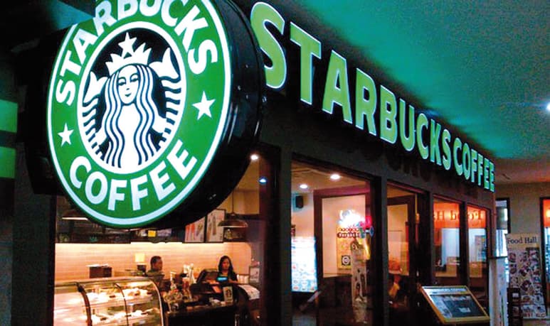 Los resultados de la reforma laboral, propuesta por Donald Trump, muestran que empresas como Starbucks no pagaron impuestos en 2018 y 2019. (ARCHIVO)