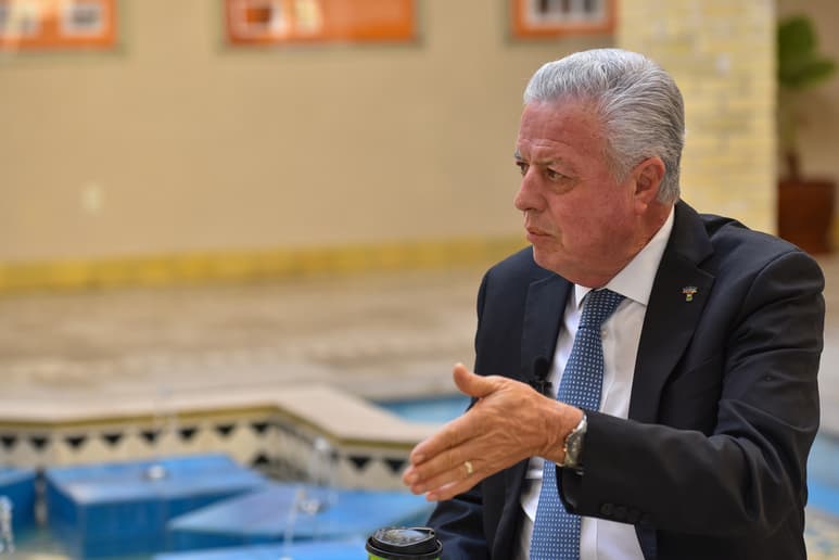 El alcalde Jorge Zermeño declaró que la ciudad de Torreón vive permanentemente las 24 horas del día, por lo cual no se puede quedar satisfecho. (ERNESTO RAMÍREZ)