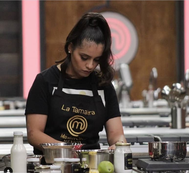 Sin trabajo. Carmen de MasterChef ya no cocinará para la reina Isabel II, por la información publicada por Esquire. (ESPECIAL)