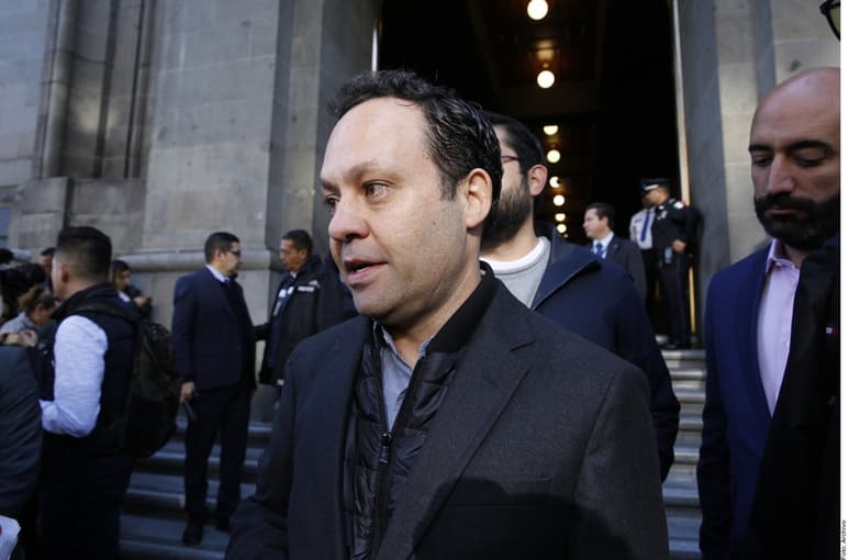 Castañeda Hoeflich, también senador, expuso que 'no es suficiente que la SFP indagará la evolución patrimonial del funcionario'. (ARCHIVO)