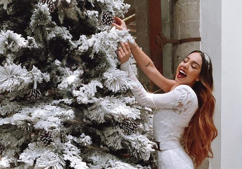 El espíritu navideño ha invadido a Danna Paola, quien ha sorprendido a usuarios de redes sociales al interpretar el villancico navideño de Mariah Carey, All I Want For Christmas is You. (INSTAGRAM)