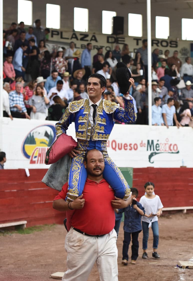 Ernesto Javier 'Calita' estará 'Mano a mano' con Jorge Sotelo este miércoles 25 de diciembre en la plaza de toros de Ciudad Lerdo, lidiando una corrida de cuatro ejemplares de la ganadería San Antonio de Triana. (ARCHIVO)