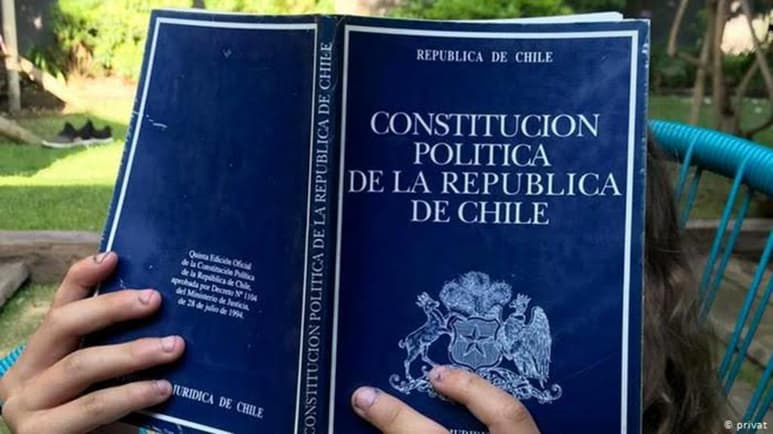 La redacción de una nueva Carta Magna es uno de los principales clamores del estallido social. (ARCHIVO)