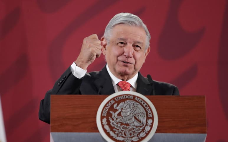 El titular del Ejecutivo aseguró que seguirá trabajando para lograr la felicidad del pueblo, porque esa es la función del gobierno. (ARCHIVO)