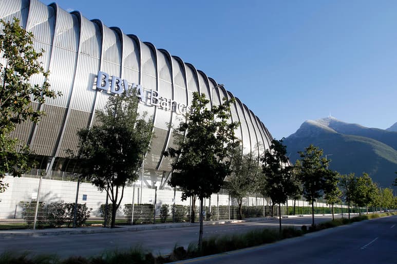 A comparación de las dos finales anteriores, ante las Águilas, el estadio BBVA recibirá el partido de ida, mientras que el definitivo se disputará en el estadio Azteca. (ARCHIVO)