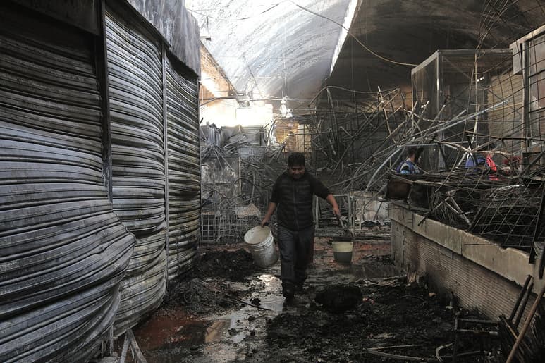 Según reportes de la Procuraduría de Justicia, el incendio duró cuatro horas y se originó en la zona de Las Flores.