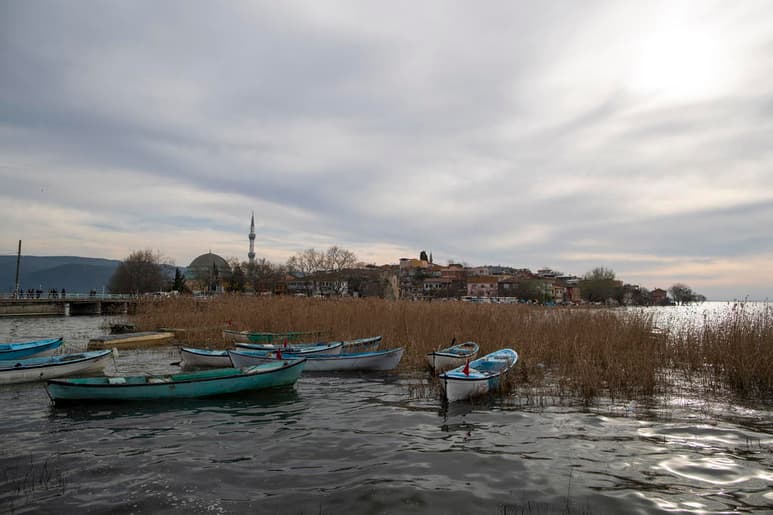 Al menos siete personas murieron este jueves al hundirse en el lago de Van, en el este de Turquía, un bote que trasladaba a inmigrantes en situación irregular. (ARCHIVO)