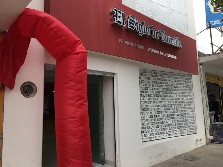 Se remodeló por completo la fachada y el interior, a fin de ofrecer a los clientes el mejor servicio, con oficinas más cómodas y modernas. (FABIOLA P. CANEDO)