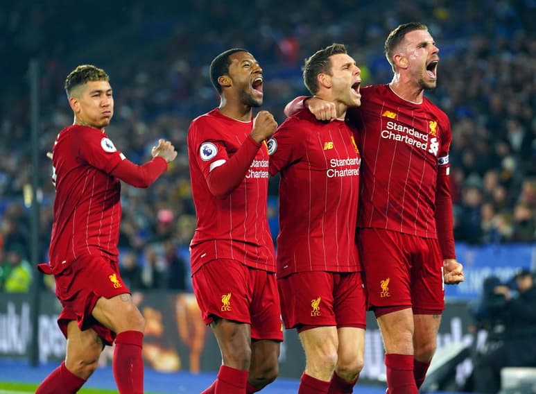 Gran actuación del poderoso Liverpool, que se impuso 4-0 al sublíder Leicester City.(EFE)