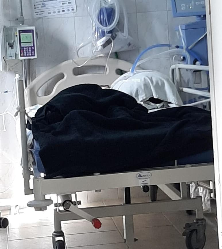 El niño pasó la Nochebuena internado debatiéndose entre la vida y la muerte porque a las nueve de la noche le cayó el 'cuete' mientras se encontraba con otros niños en la calle, en la colonia Eduardo Guerra.
(EL SIGLO DE TORREÓN)