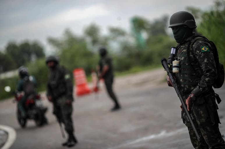 El Ejército de Brasil retuvo el jueves a cinco militares venezolanos en una reserva indígena en territorio brasileño. (ARCHIVO)