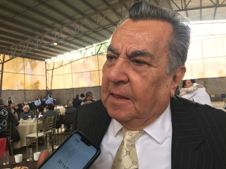 El secretario de Educación en el gobierno de Durango dijo que en el año 2019 se contó con un presupuesto de 10 mil millones de pesos en esta Secretaría, pero apenas el 0.03 por ciento es para mantenimiento, lo que consideró insuficiente.
(EL SIGLO DE TORREÓN)