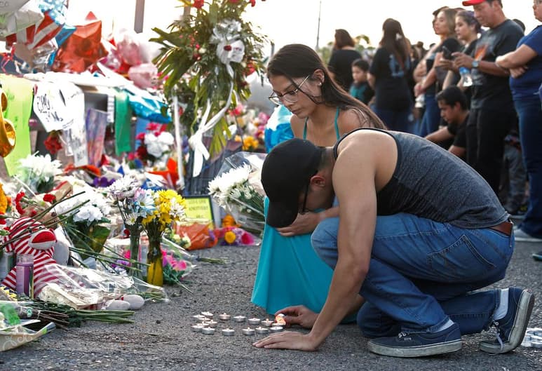 En agosto, murieron 22 en una tienda Walmart en El Paso. (ARCHIVO)