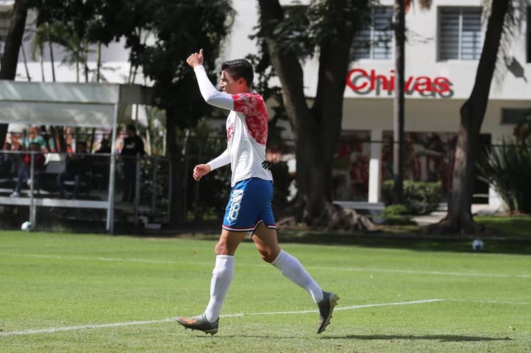 El exsantista Ronaldo Cisneros anotó el único gol del partido.