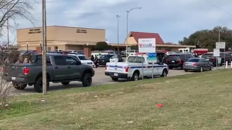 Dos personas murieron y una presenta estado crítico luego de un tiroteo a una iglesia en White Settlement, Texas. (ESPECIAL)