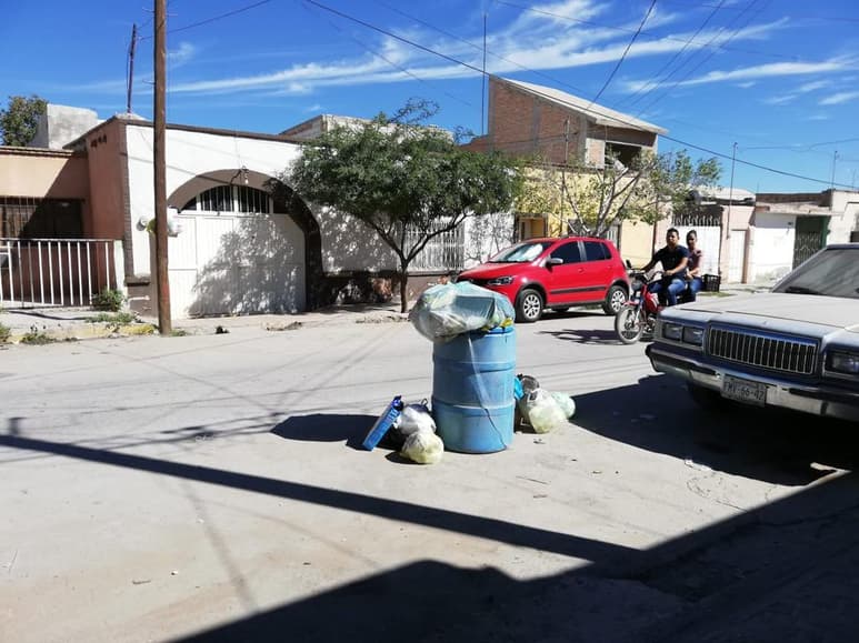 Vecinos de varios puntos de Matamoros, prinicipalmente del área comercial, aseguraron que es irregular el servicio de recolección de basura. (ARCHIVO)