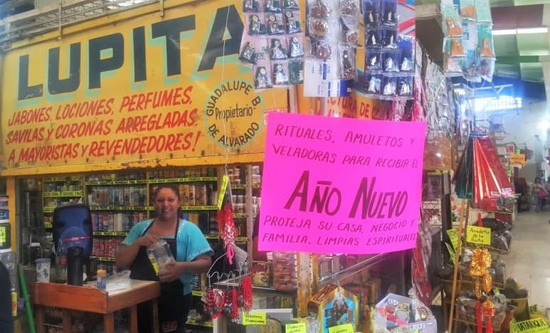 Herbario Lupita es uno de los negocios con más antigüedad en el mercado Juárez con más de 40 años. (EL SIGLO DE TORREÓN)