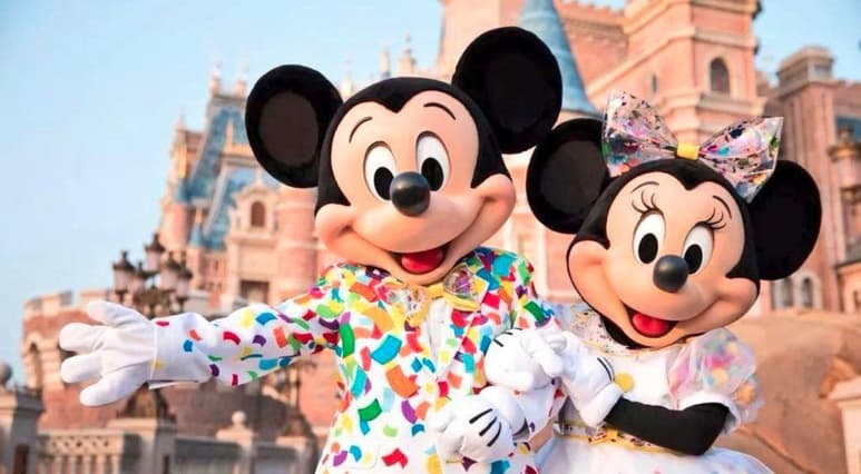 En Orlando. Personas que usan las botargas de Mickey, Minnie y Donald se mostraron muy molestas. (ARCHIVO)