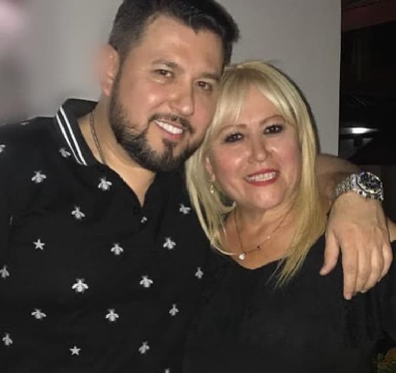 Roberto Tapia pide una oración por la salud de su madre. (INSTAGRAM)