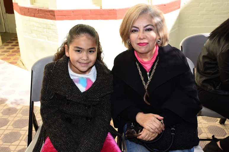 Nora y Fernanda.