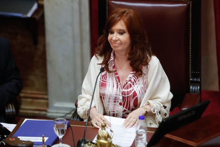 Desde hace tiempo, la exmandataria y actual vicepresidenta señala que se tratan de calumnias. (ARCHIVO)