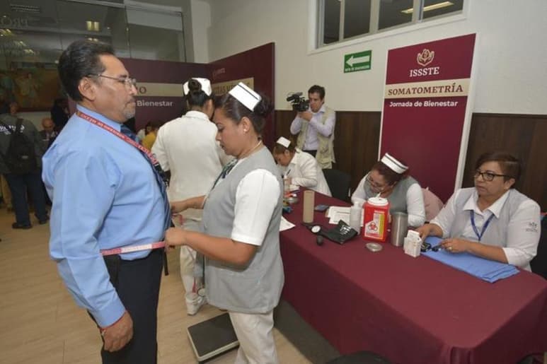 En las campañas que ha realizado el ISSSTE ha detectado un problema de sobrepeso en la burocracia. (EL SIGLO DE TORREÓN)