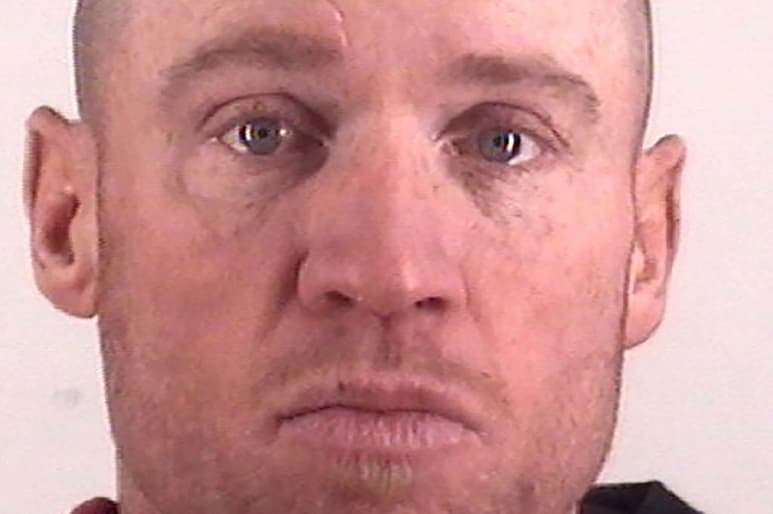Keith Thomas Kinnunen, de 43 años, llegó al servicio dominical con una escopeta a la iglesia West Freeway Church of Christ en la localidad de White Settlement y comenzó a disparar. (ESPECIAL)