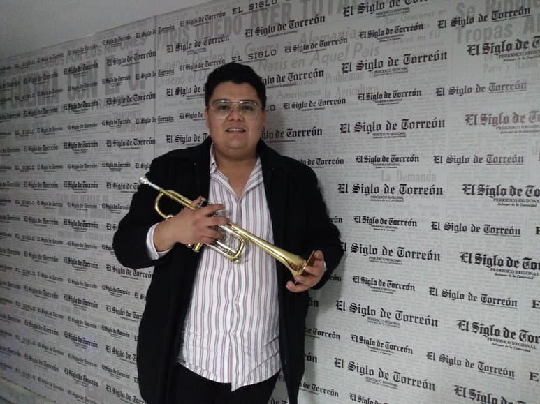 Virtuoso. El músico lagunero se acercó a la música a la temprana edad de ocho años. (EL SIGLO DE TORREÓN)
